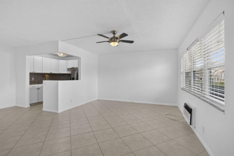 Condominio en venta en West Palm Beach, Florida, 1 dormitorio, 63.55 m2 № 2181066 - foto 5