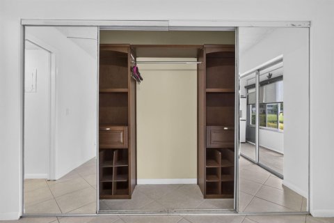 Condominio en venta en West Palm Beach, Florida, 1 dormitorio, 63.55 m2 № 2181066 - foto 11