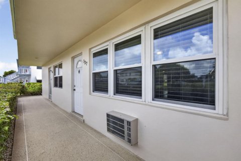 Condominio en venta en West Palm Beach, Florida, 1 dormitorio, 63.55 m2 № 2181066 - foto 3