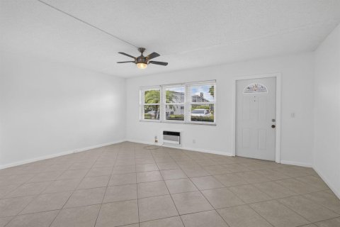 Condominio en venta en West Palm Beach, Florida, 1 dormitorio, 63.55 m2 № 2181066 - foto 4