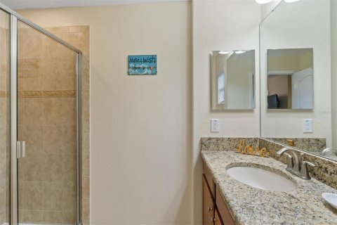 Adosado en venta en Kissimmee, Florida, 5 dormitorios, 188.03 m2 № 2097230 - foto 24