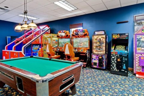 Adosado en venta en Kissimmee, Florida, 5 dormitorios, 188.03 m2 № 2097230 - foto 30
