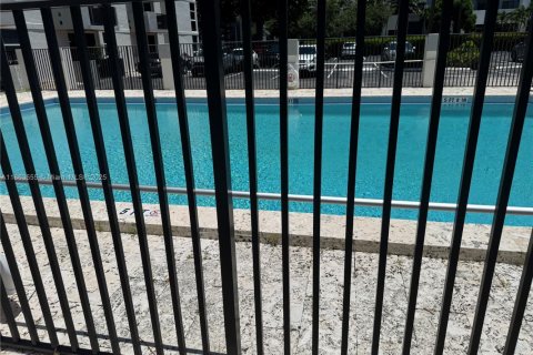 Купить кондоминиум в Норт-Майами-Бич, Флорида 2 спальни, 96.8м2, № 1958065 - фото 21