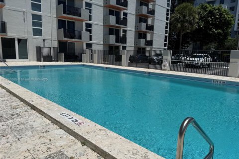 Купить кондоминиум в Норт-Майами-Бич, Флорида 2 спальни, 96.8м2, № 1958065 - фото 20