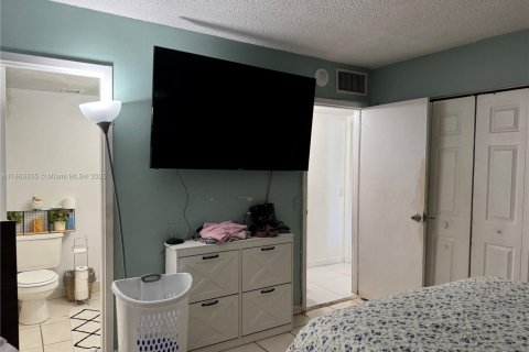 Купить кондоминиум в Норт-Майами-Бич, Флорида 2 спальни, 96.8м2, № 1958065 - фото 11