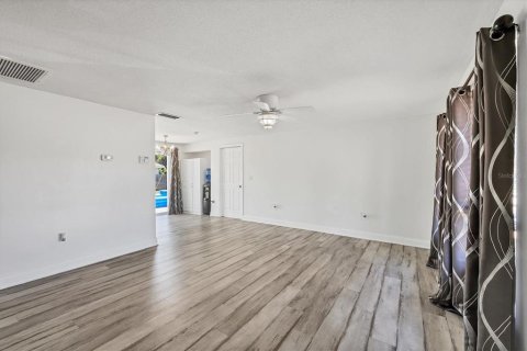 House in Venice, Florida 3 bedrooms, 103.86 sq.m. № 1735011 - photo 5
