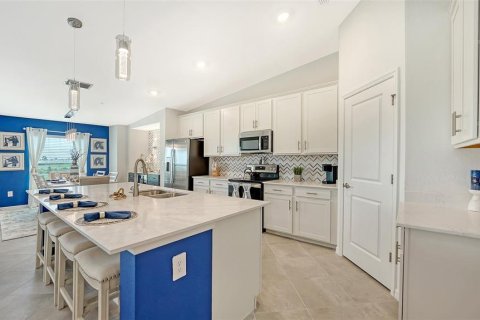 Condo in Venice, Florida, 2 bedrooms  № 1298314 - photo 11