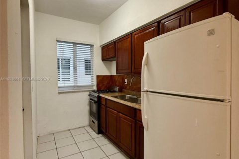 Apartment in Miami Beach, Florida 46.45 sq.m. № 1982153 - photo 12