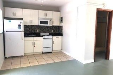 Apartment in Pompano Beach, Florida 1 bedroom, 40.23 sq.m. № 2246733 - photo 2