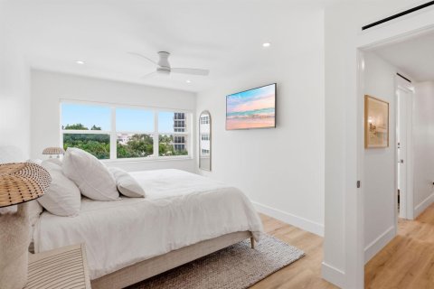 Condo in Delray Beach, Florida, 2 bedrooms  № 2392681 - photo 23