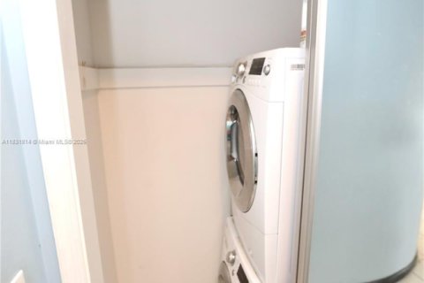 Copropriété à vendre à Fort Lauderdale, Floride: 1 chambre, 70.23 m2 № 1942344 - photo 12