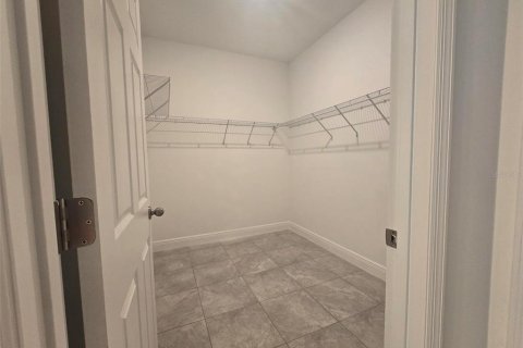 House in Ocala, Florida 4 bedrooms, 0.02 sq.m. № 2196052 - photo 12