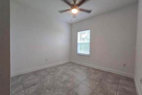 House in Ocala, Florida 4 bedrooms, 0.02 sq.m. № 2196052 - photo 15
