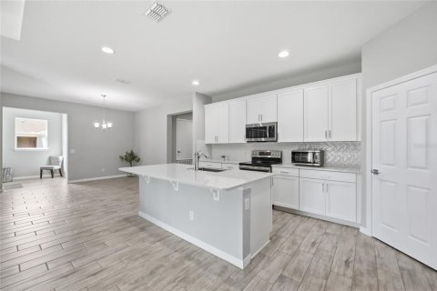 Villa ou maison à vendre à Kissimmee, Floride: 4 chambres, 213.77 m2 № 2416902 - photo 9