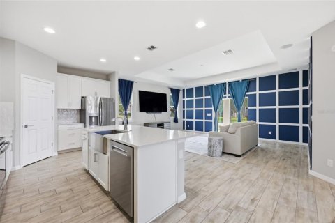Villa ou maison à vendre à Kissimmee, Floride: 4 chambres, 213.77 m2 № 2416902 - photo 5