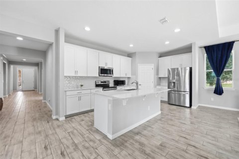 Villa ou maison à vendre à Kissimmee, Floride: 4 chambres, 213.77 m2 № 2416902 - photo 7