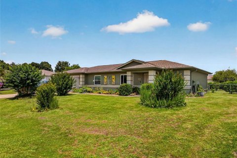 Villa ou maison à vendre à Ocala, Floride: 2 chambres, 116.87 m2 № 2117654 - photo 4