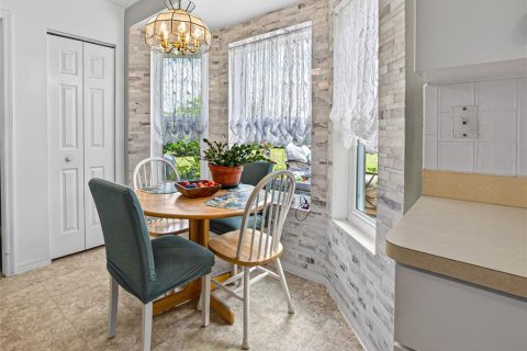 Villa ou maison à vendre à Ocala, Floride: 2 chambres, 116.87 m2 № 2117654 - photo 10