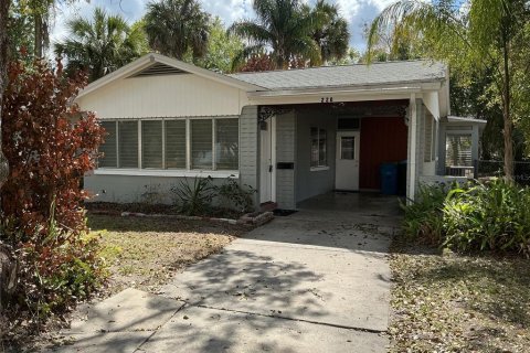 House in Maitland, Florida 2 bedrooms, 91.79 sq.m. № 2097361