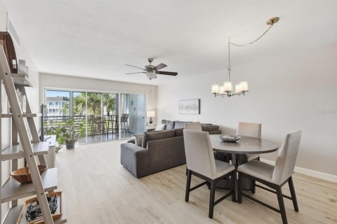 Copropriété à vendre à Longboat Key, Floride: 2 chambres, 107.02 m2 № 2166109 - photo 5