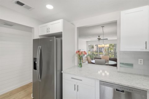 Copropriété à vendre à Longboat Key, Floride: 2 chambres, 107.02 m2 № 2166109 - photo 14