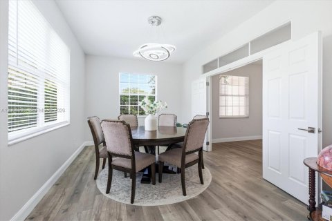 Casa en venta en Sarasota, Florida, 5 dormitorios, 363.43 m2 № 2069727 - foto 8