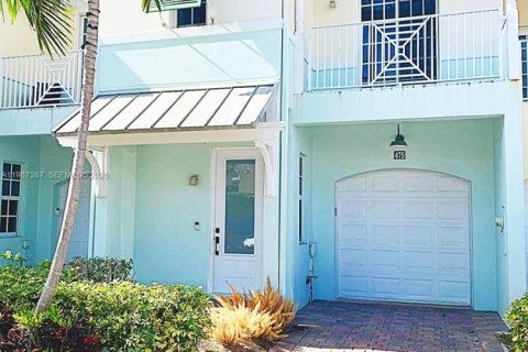 Townhouse in Juno Beach, Florida 3 bedrooms, 171.03 sq.m. № 2048925 - photo 5