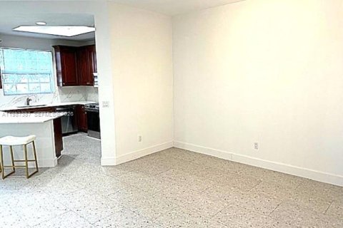 Townhouse in Juno Beach, Florida 3 bedrooms, 171.03 sq.m. № 2048925 - photo 9