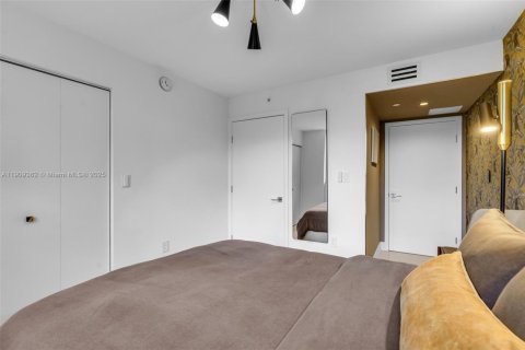 Condominio en venta en Bay Harbor Islands, Florida, 3 dormitorios, 127.83 m2 № 1965144 - foto 18