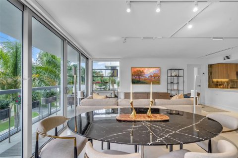 Condominio en venta en Bay Harbor Islands, Florida, 3 dormitorios, 127.83 m2 № 1965144 - foto 9