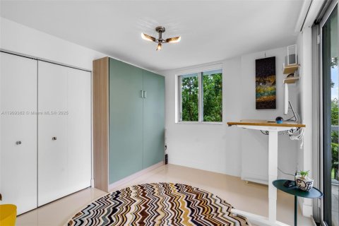 Condominio en venta en Bay Harbor Islands, Florida, 3 dormitorios, 127.83 m2 № 1965144 - foto 14