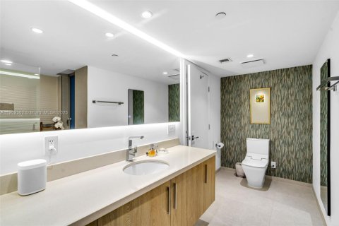 Condominio en venta en Bay Harbor Islands, Florida, 3 dormitorios, 127.83 m2 № 1965144 - foto 27