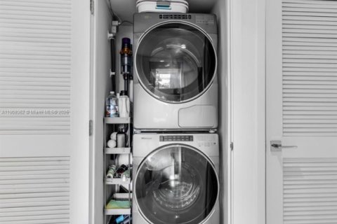 Condominio en venta en Bay Harbor Islands, Florida, 3 dormitorios, 127.83 m2 № 1965144 - foto 20