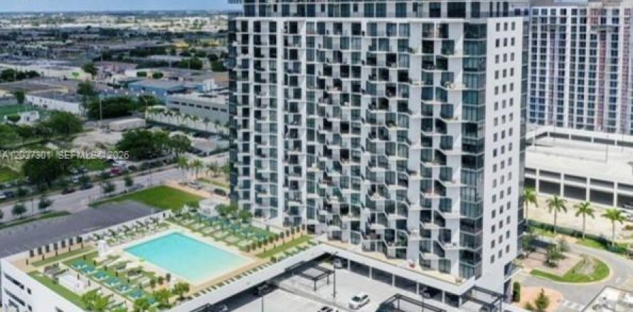 Condo à Doral, Floride, 1 chambre  № 2154219