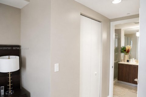 Copropriété à louer à Doral, Floride: 1 chambre, 71.44 m2 № 2154219 - photo 17