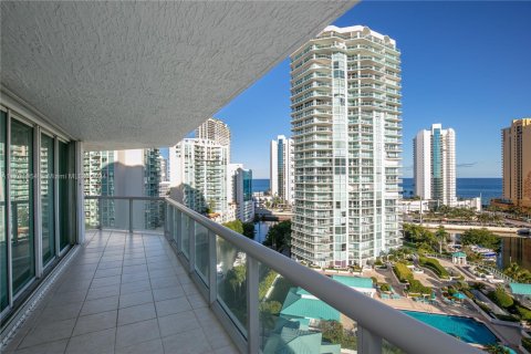 Copropriété à vendre à Sunny Isles Beach, Floride: 3 chambres, 199.18 m2 № 2061136 - photo 20