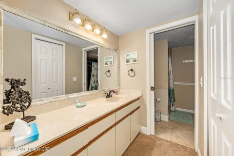 Condo in Cape Canaveral, Florida, 1 bedroom  № 1366262 - photo 22