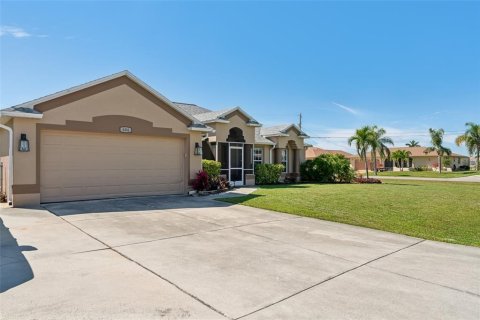 Casa en venta en Cape Coral, Florida, 4 dormitorios, 208.29 m2 № 1567613 - foto 3