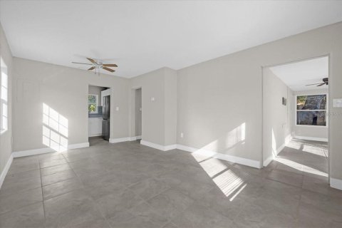 Casa en alquiler en Orlando, Florida, 3 dormitorios, 101.45 m2 № 1778297 - foto 4