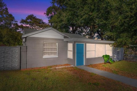 Casa en alquiler en Orlando, Florida, 3 dormitorios, 101.45 m2 № 1778297 - foto 1