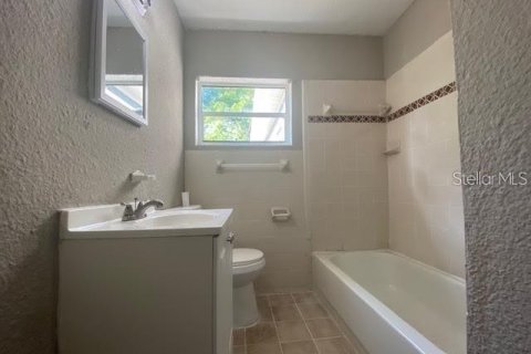 Casa en alquiler en Orlando, Florida, 3 dormitorios, 101.45 m2 № 1778297 - foto 12