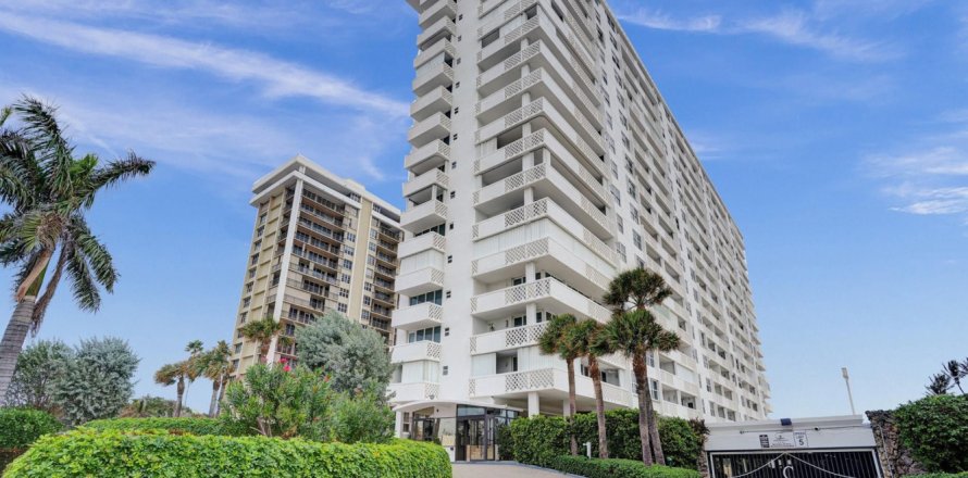 Condominio en Boca Raton, Florida, 2 dormitorios  № 965920