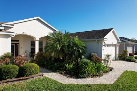 House in Leesburg, Florida 3 bedrooms, 207.73 sq.m. № 1529800 - photo 3