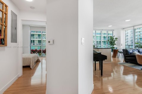 Condo in Miami, Florida, 2 bedrooms № 2068501 - photo 27