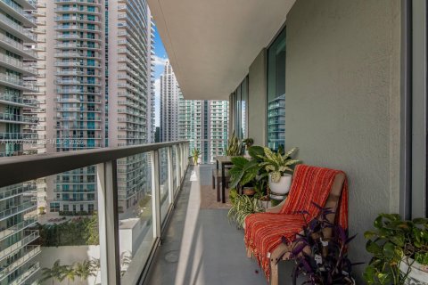 Condo in Miami, Florida, 2 bedrooms № 2068501 - photo 17