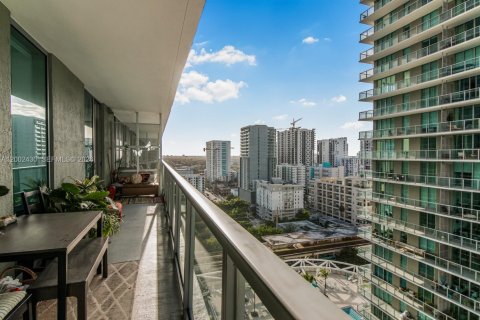 Condo in Miami, Florida, 2 bedrooms № 2068501 - photo 16