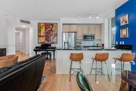 Condo in Miami, Florida, 2 bedrooms № 2068501 - photo 12