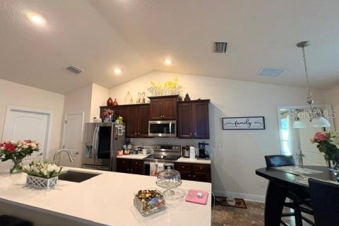 House in Summerfield, Florida 4 bedrooms, 196.49 sq.m. № 2122467 - photo 11