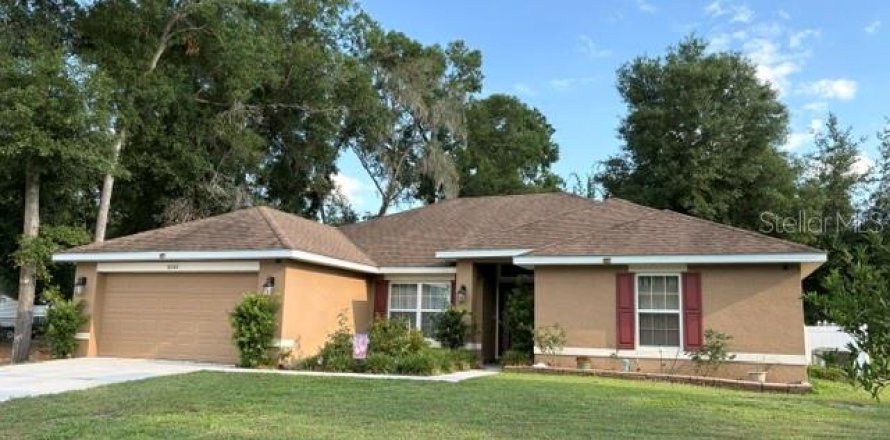 House in Summerfield, Florida 4 bedrooms, 196.49 sq.m. № 2122467