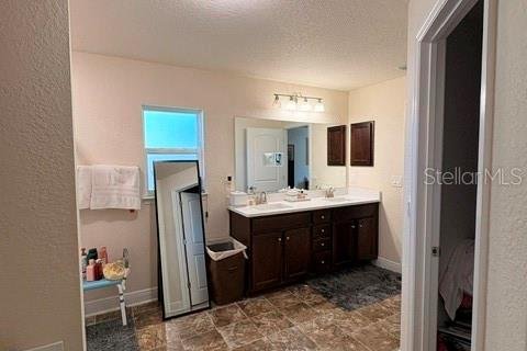 House in Summerfield, Florida 4 bedrooms, 196.49 sq.m. № 2122467 - photo 30